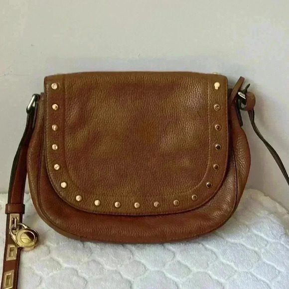 Michael Kors Hamilton Traveler Leather Saddle Bag with gold stud detail lock/key - Picture 1 of 15